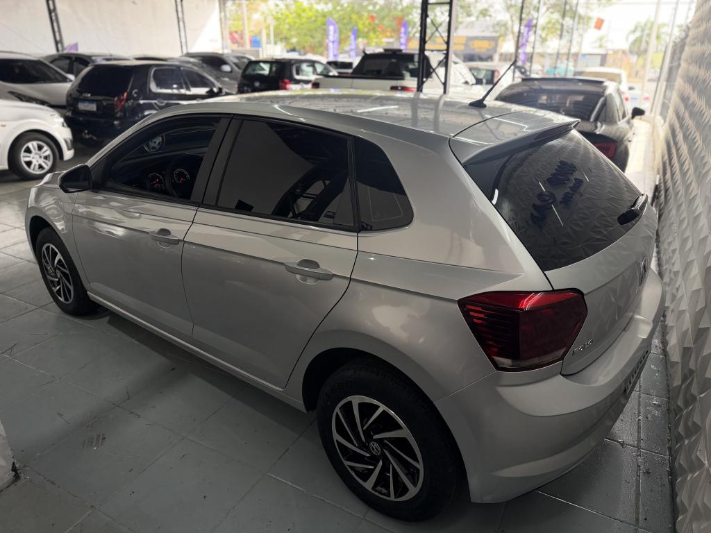 VOLKSWAGEN Polo Hatch - Foto