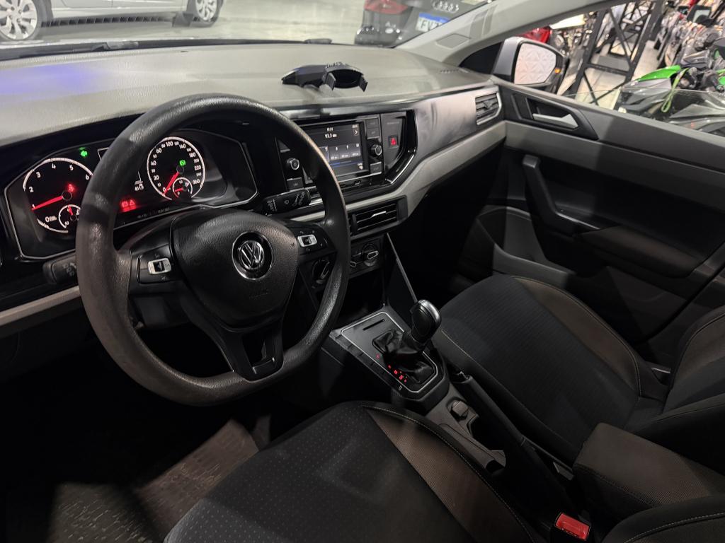 VOLKSWAGEN Polo Hatch - Foto