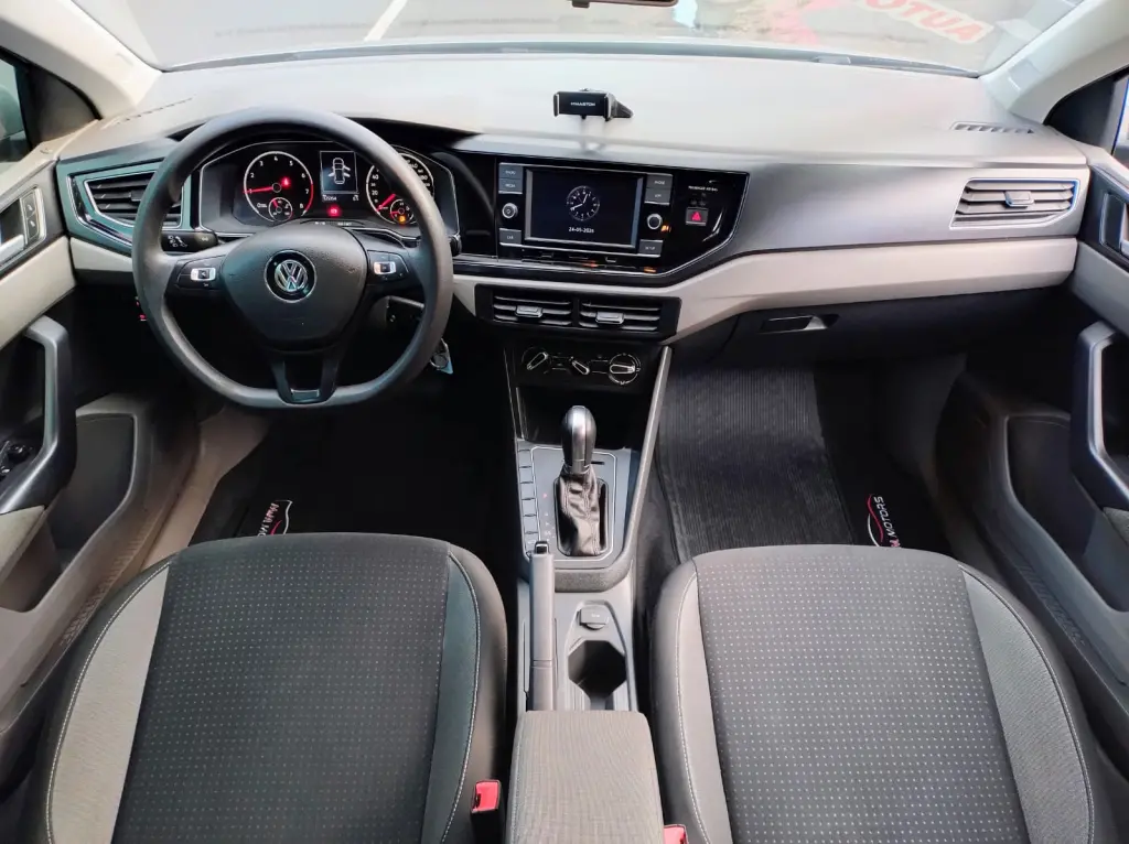 VOLKSWAGEN Polo Hatch - Foto