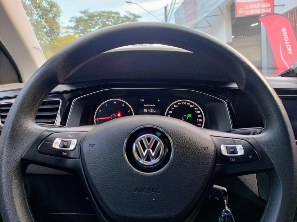 VOLKSWAGEN Polo Hatch - Foto