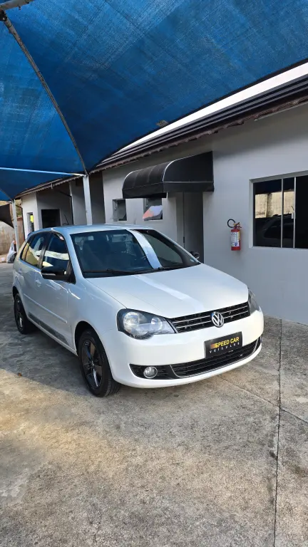 VOLKSWAGEN Polo Hatch