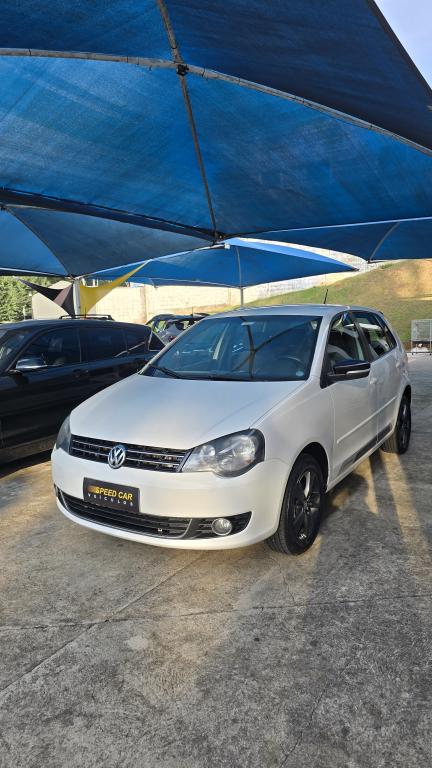 VOLKSWAGEN Polo Hatch - Foto