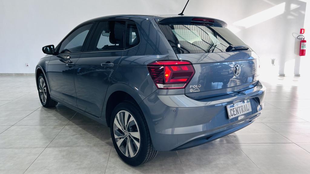 VOLKSWAGEN Polo Hatch - Foto