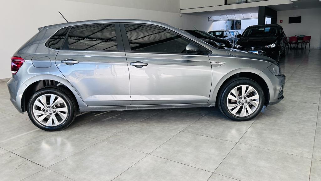 VOLKSWAGEN Polo Hatch - Foto