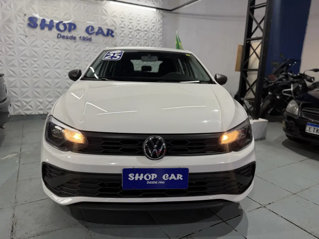 VOLKSWAGEN Polo Hatch - Foto