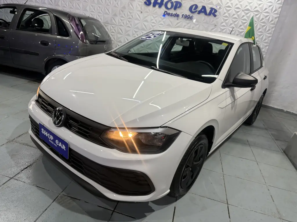 VOLKSWAGEN Polo Hatch - Foto