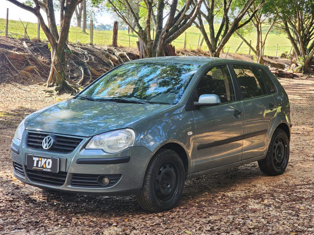 VOLKSWAGEN Polo Hatch - Foto