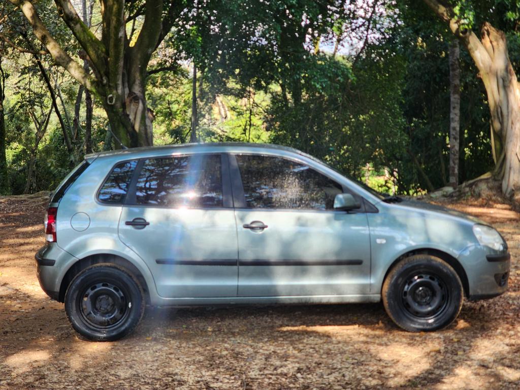VOLKSWAGEN Polo Hatch - Foto