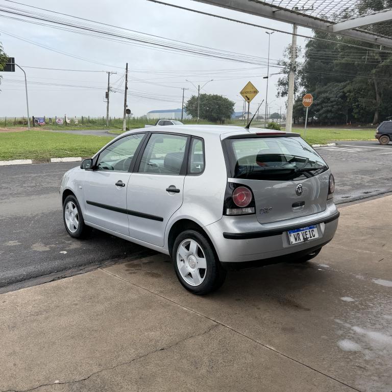 VOLKSWAGEN Polo Hatch - Foto