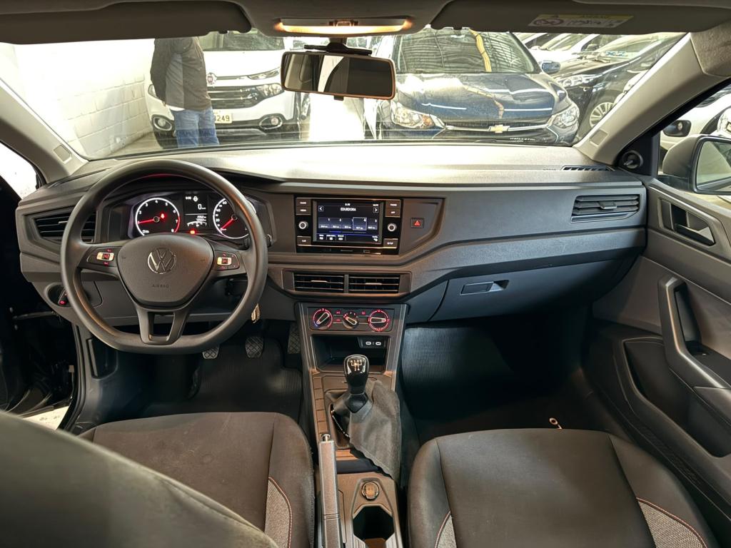 VOLKSWAGEN Polo Hatch - Foto