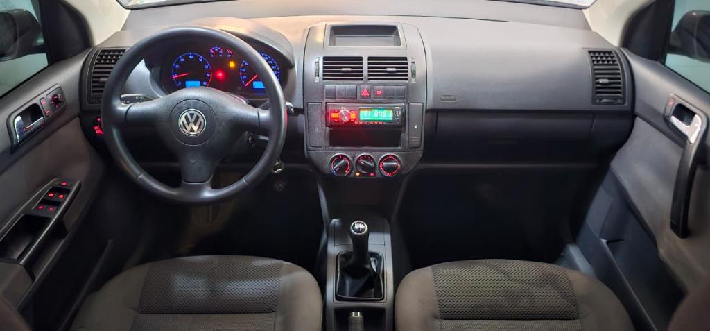 VOLKSWAGEN Polo Hatch - Foto