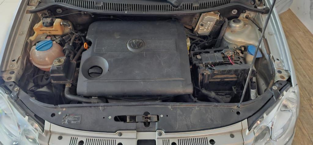 VOLKSWAGEN Polo Hatch - Foto