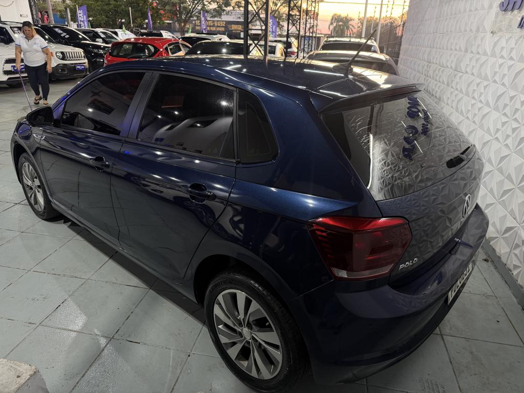 VOLKSWAGEN Polo Hatch - Foto