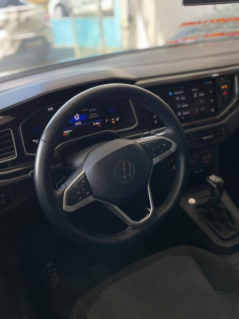 VOLKSWAGEN Polo Hatch - Foto