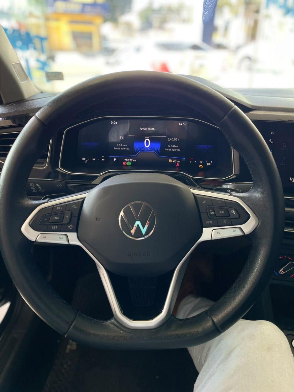 VOLKSWAGEN Polo Hatch - Foto