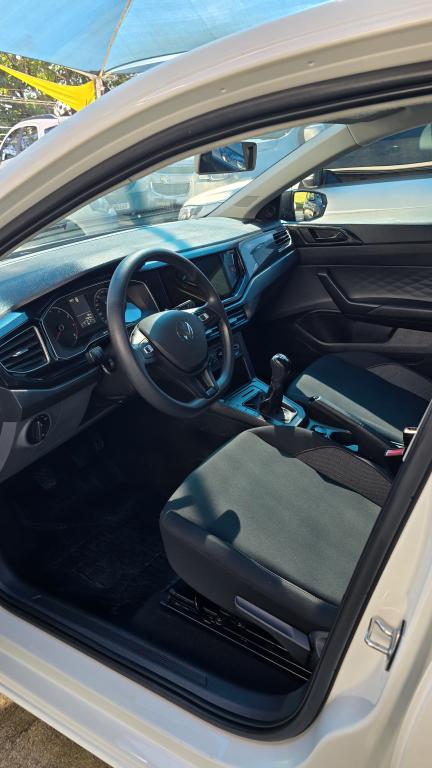 VOLKSWAGEN Polo Hatch - Foto