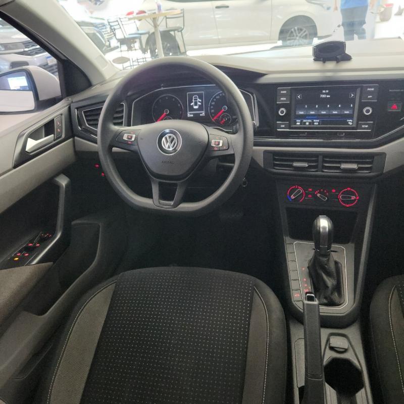 VOLKSWAGEN Polo Hatch - Foto