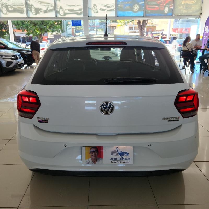 VOLKSWAGEN Polo Hatch - Foto