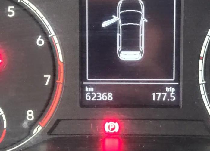VOLKSWAGEN Polo Hatch - Foto