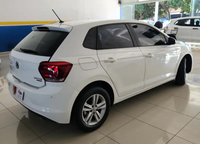 VOLKSWAGEN Polo Hatch - Foto