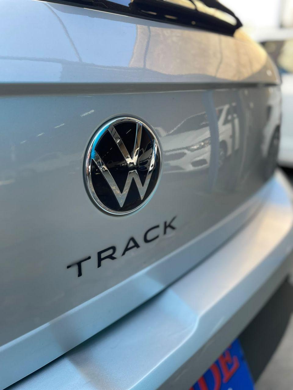 VOLKSWAGEN Polo Hatch - Foto