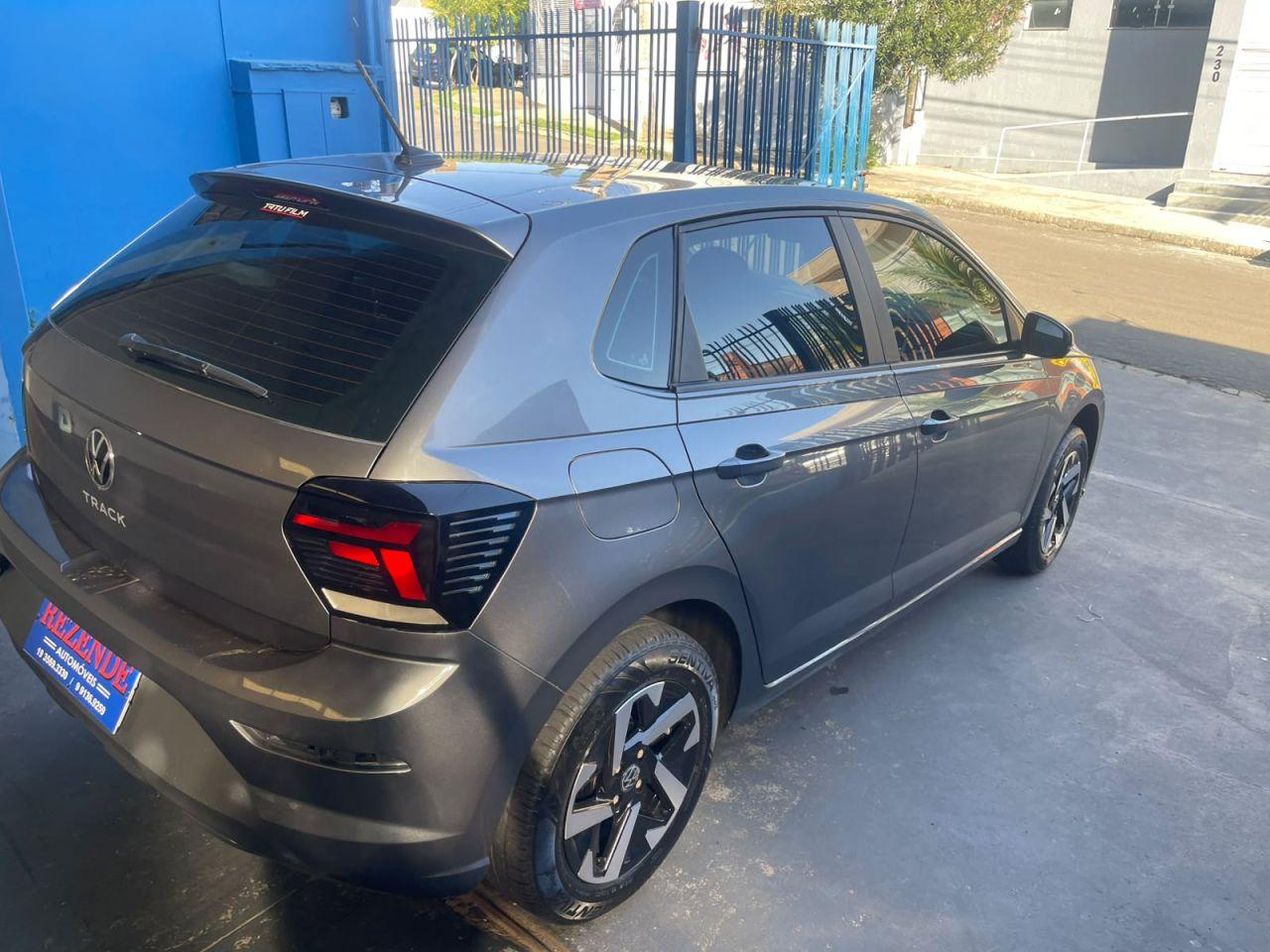 VOLKSWAGEN Polo Hatch - Foto