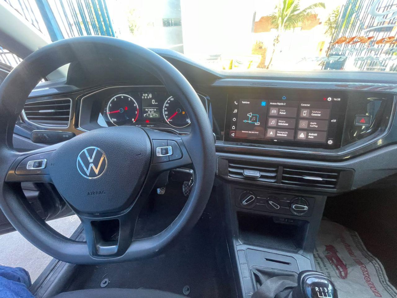 VOLKSWAGEN Polo Hatch - Foto