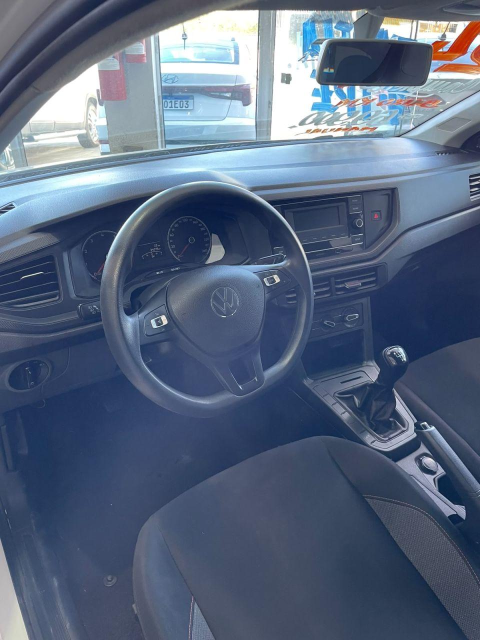 VOLKSWAGEN Polo Hatch - Foto