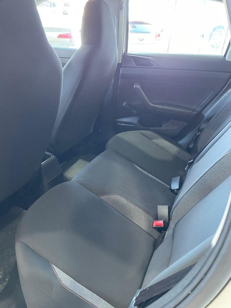 VOLKSWAGEN Polo Hatch - Foto