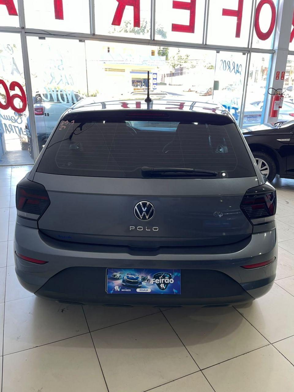 VOLKSWAGEN Polo Hatch - Foto