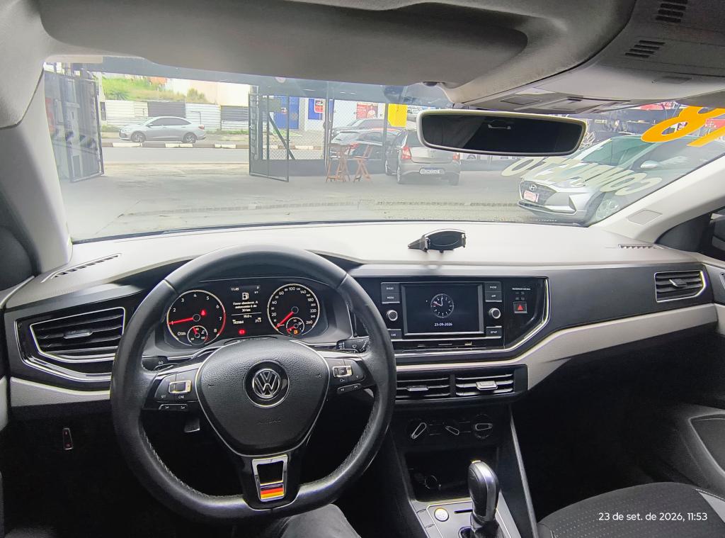 VOLKSWAGEN Polo Hatch - Foto