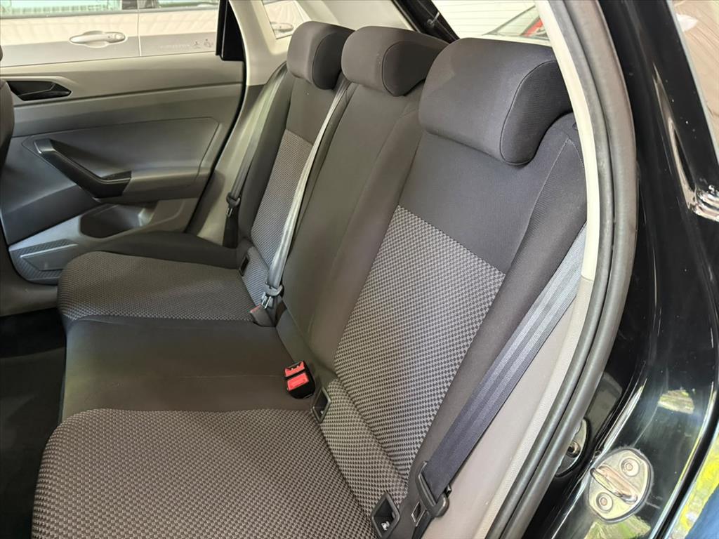 VOLKSWAGEN Polo Hatch - Foto