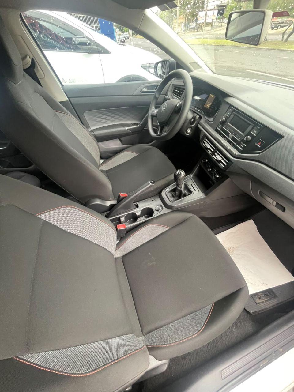 VOLKSWAGEN Polo Hatch - Foto