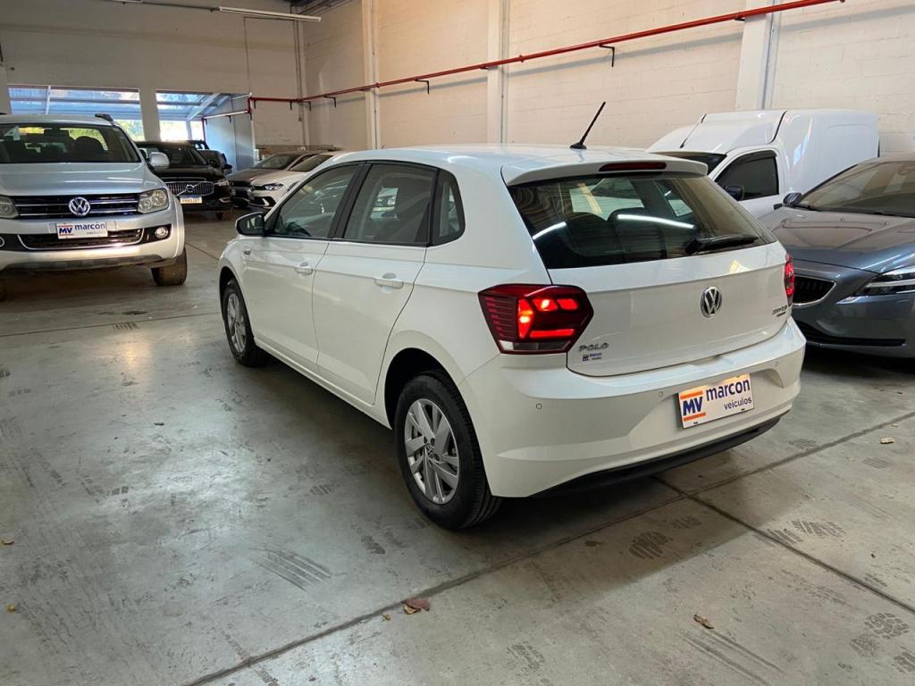 VOLKSWAGEN Polo Hatch - Foto