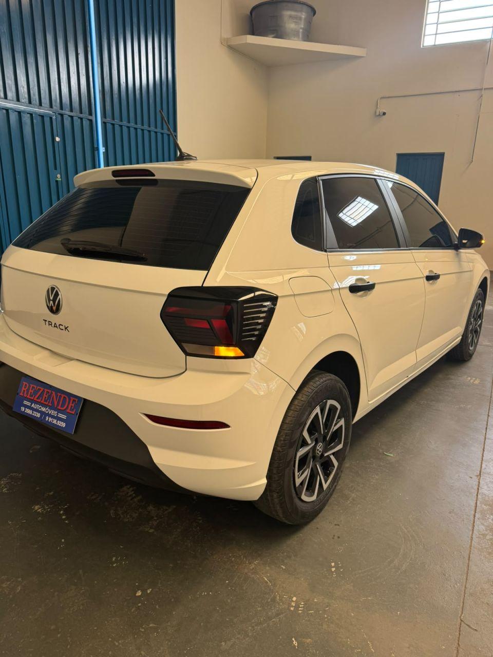VOLKSWAGEN Polo Hatch - Foto