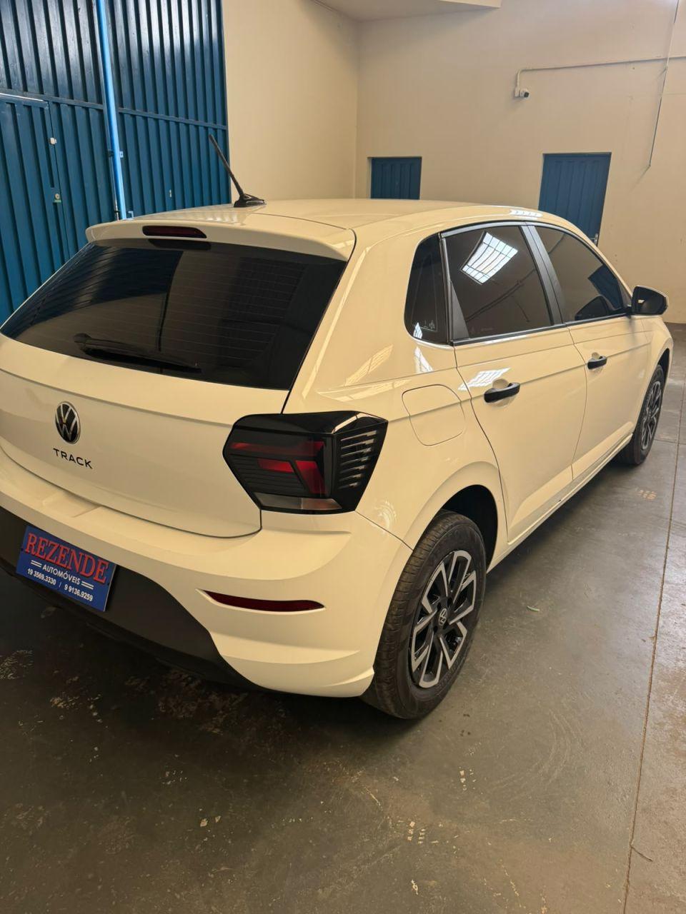 VOLKSWAGEN Polo Hatch - Foto