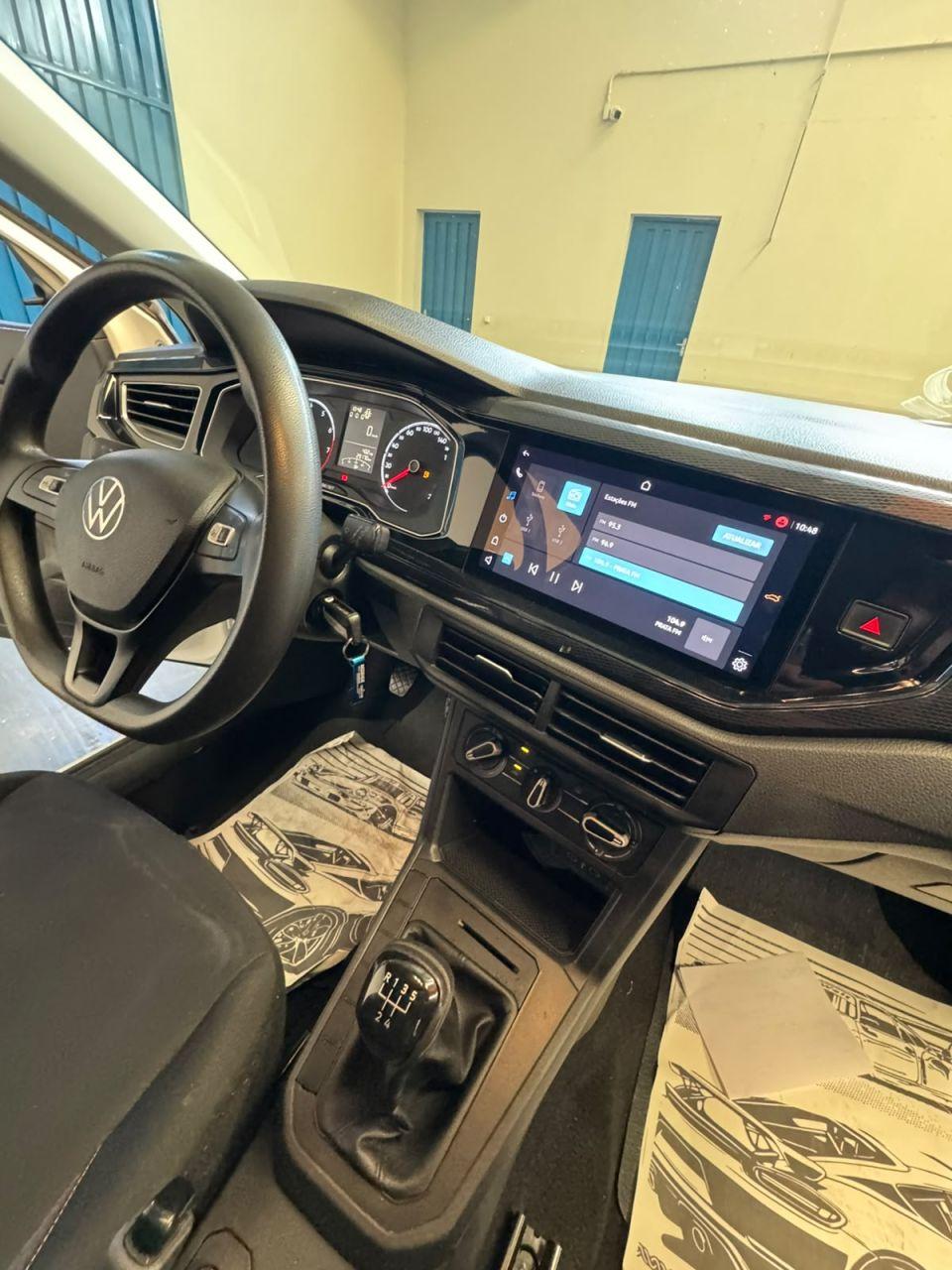 VOLKSWAGEN Polo Hatch - Foto
