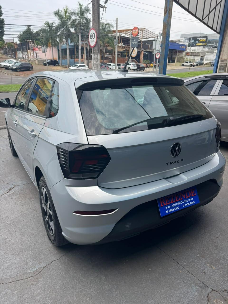 VOLKSWAGEN Polo Hatch - Foto