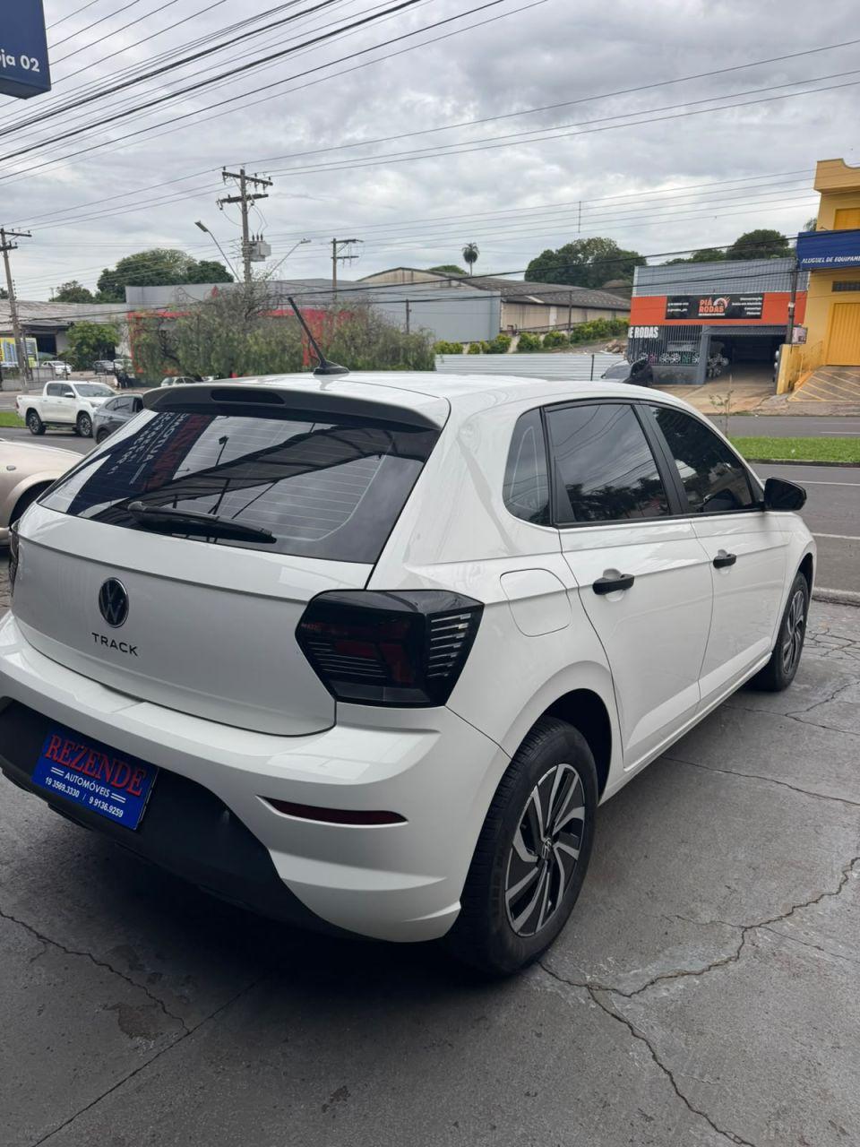 VOLKSWAGEN Polo Hatch - Foto