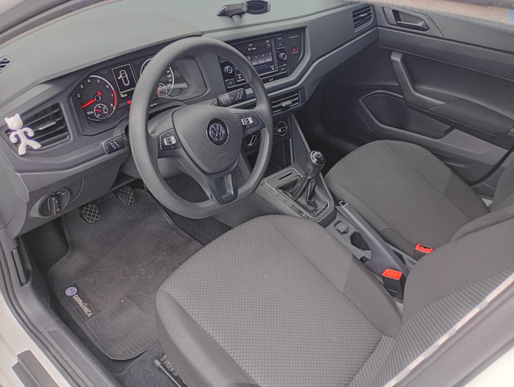 VOLKSWAGEN Polo Hatch - Foto