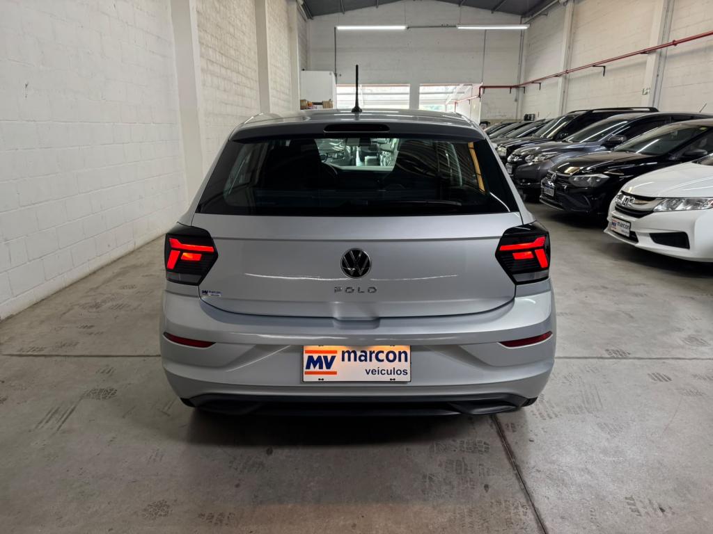 VOLKSWAGEN Polo Hatch - Foto