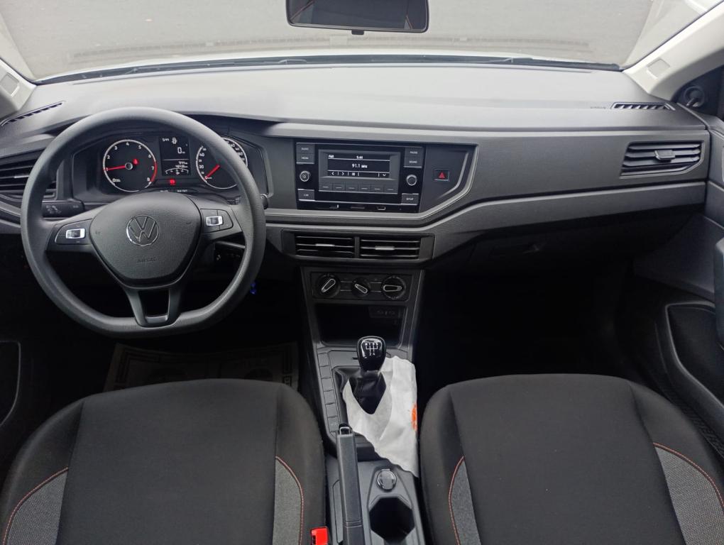 VOLKSWAGEN Polo Hatch - Foto