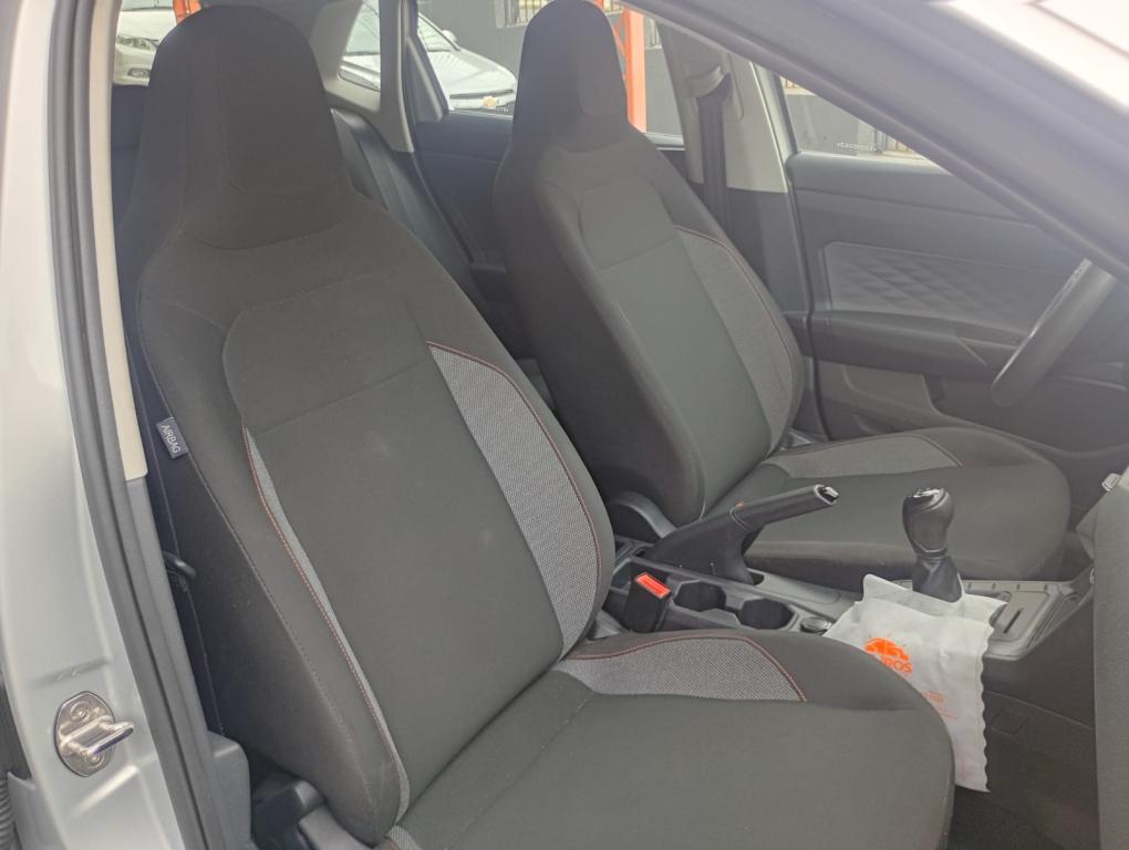 VOLKSWAGEN Polo Hatch - Foto