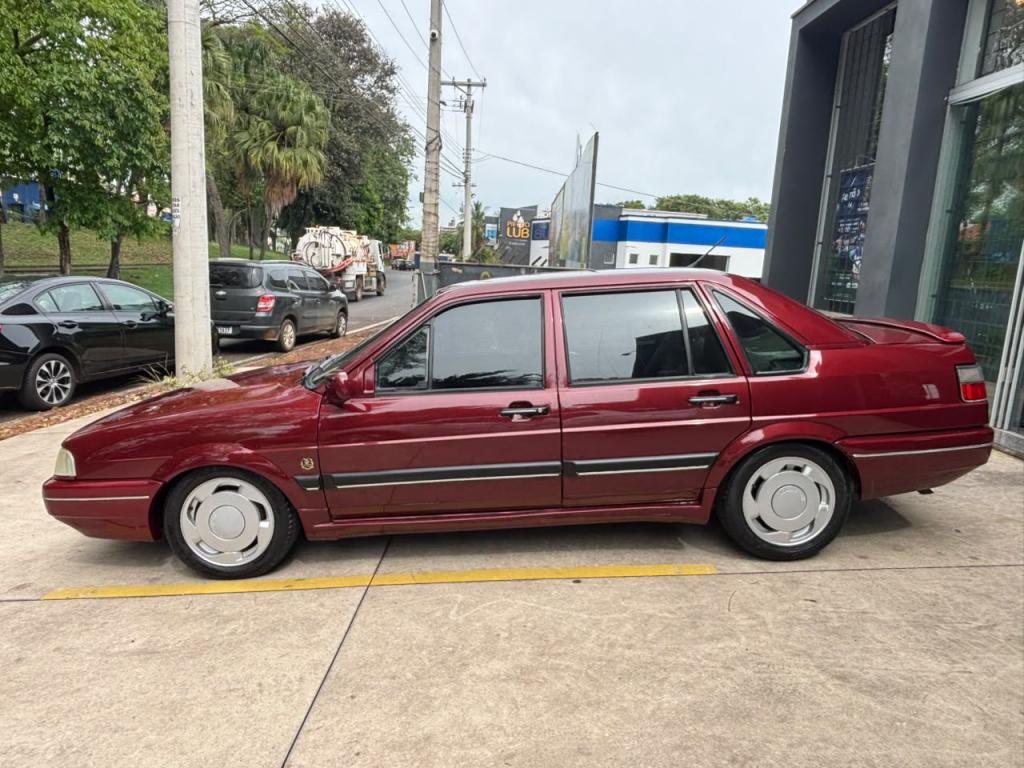 VOLKSWAGEN Santana - Foto