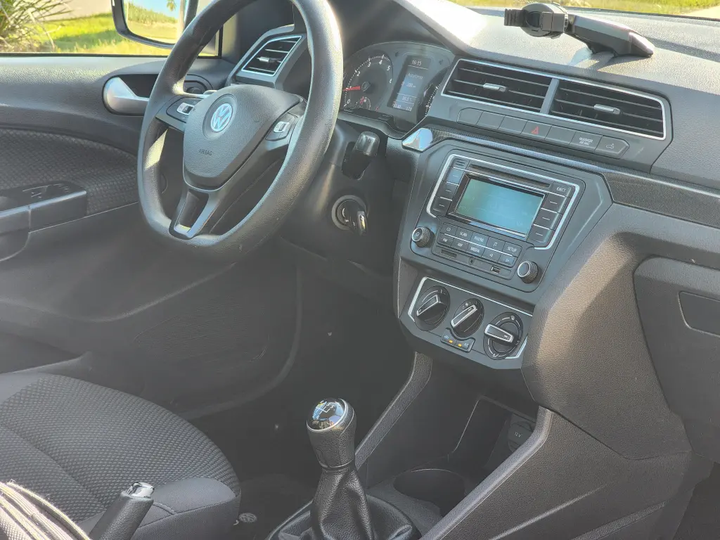 VOLKSWAGEN Saveiro - Foto