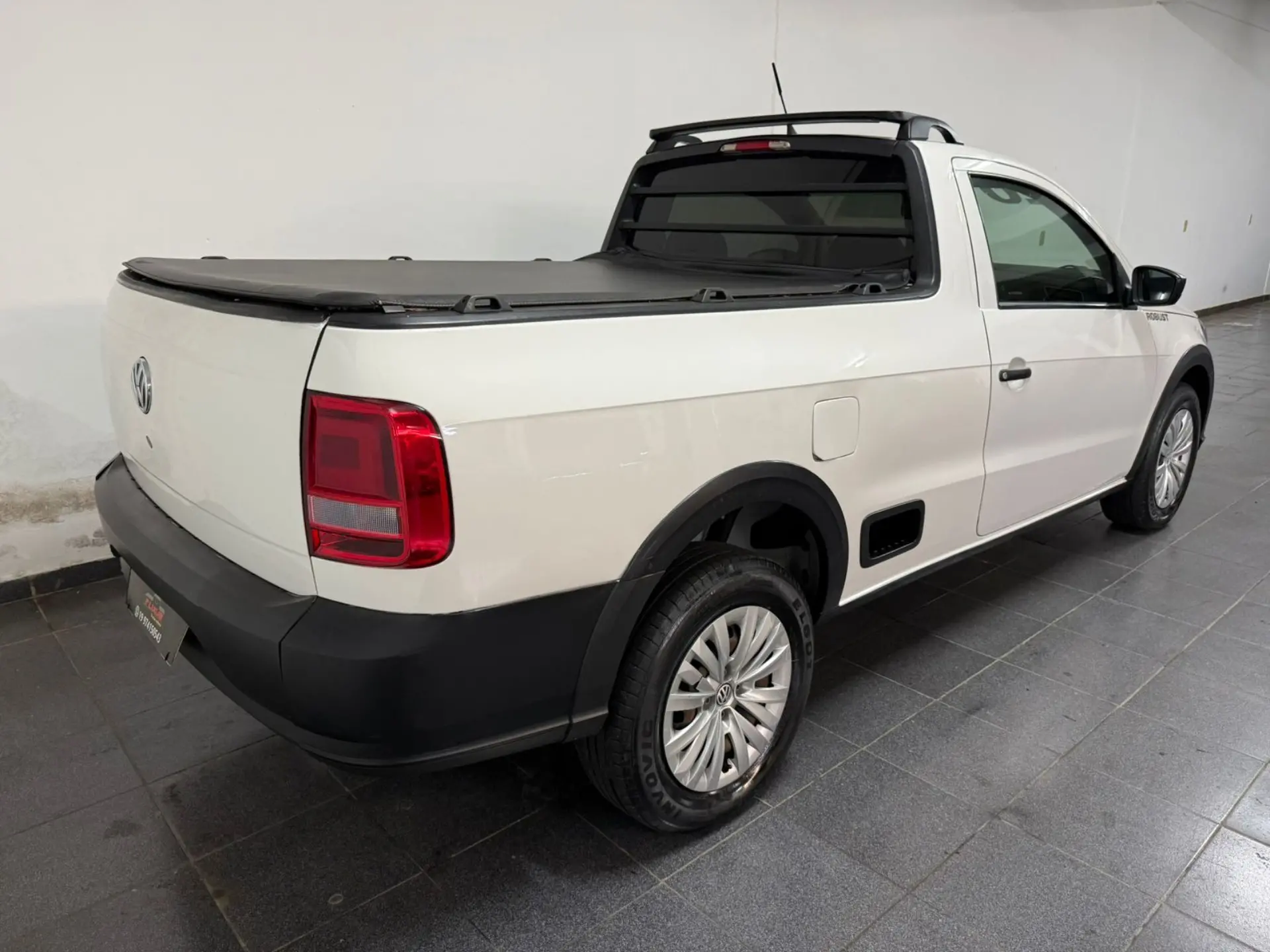 VOLKSWAGEN Saveiro - Foto