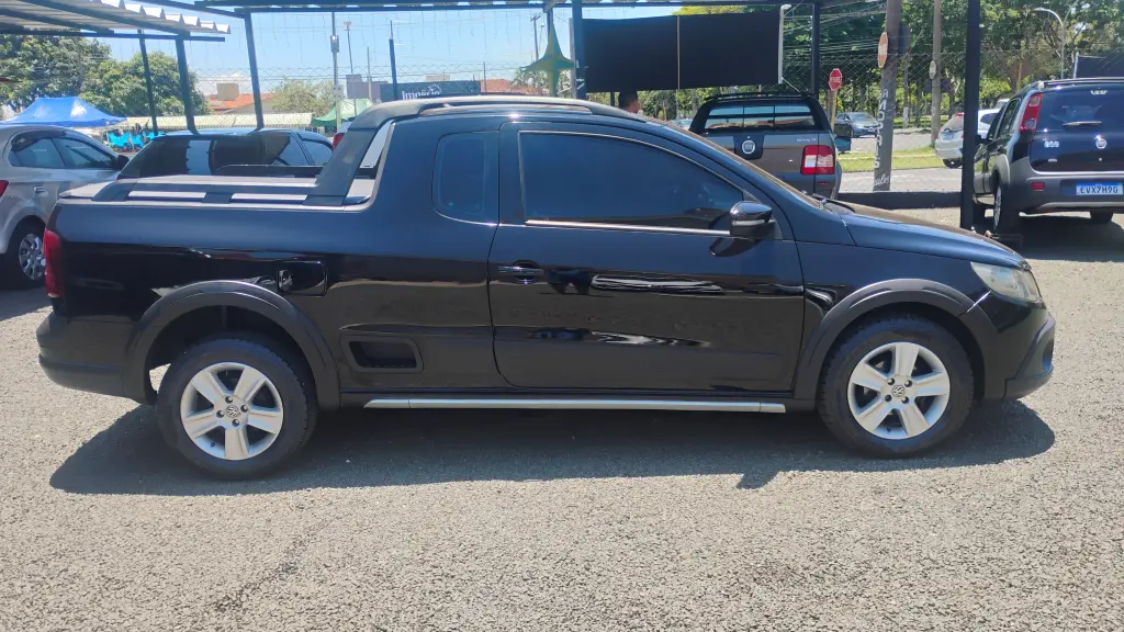 VOLKSWAGEN Saveiro - Foto