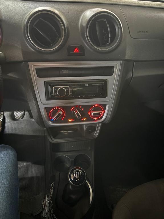 VOLKSWAGEN Saveiro - Foto