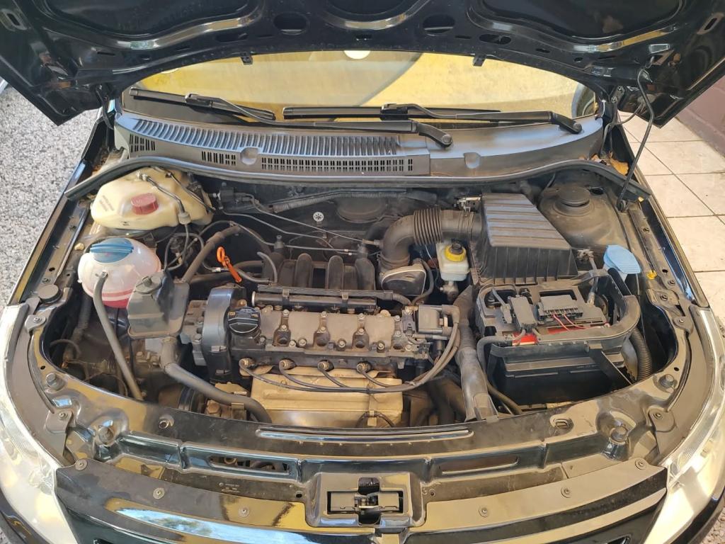 VOLKSWAGEN Saveiro - Foto