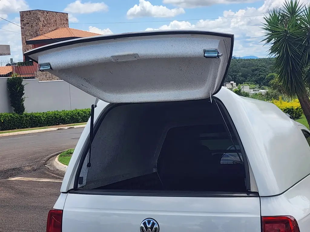 VOLKSWAGEN Saveiro - Foto